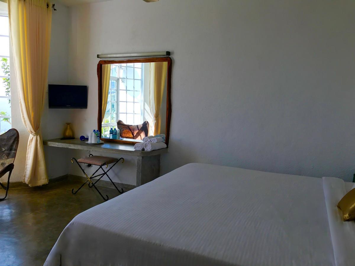 Club Lespri Hotel Palle Deltota Ngoại thất bức ảnh