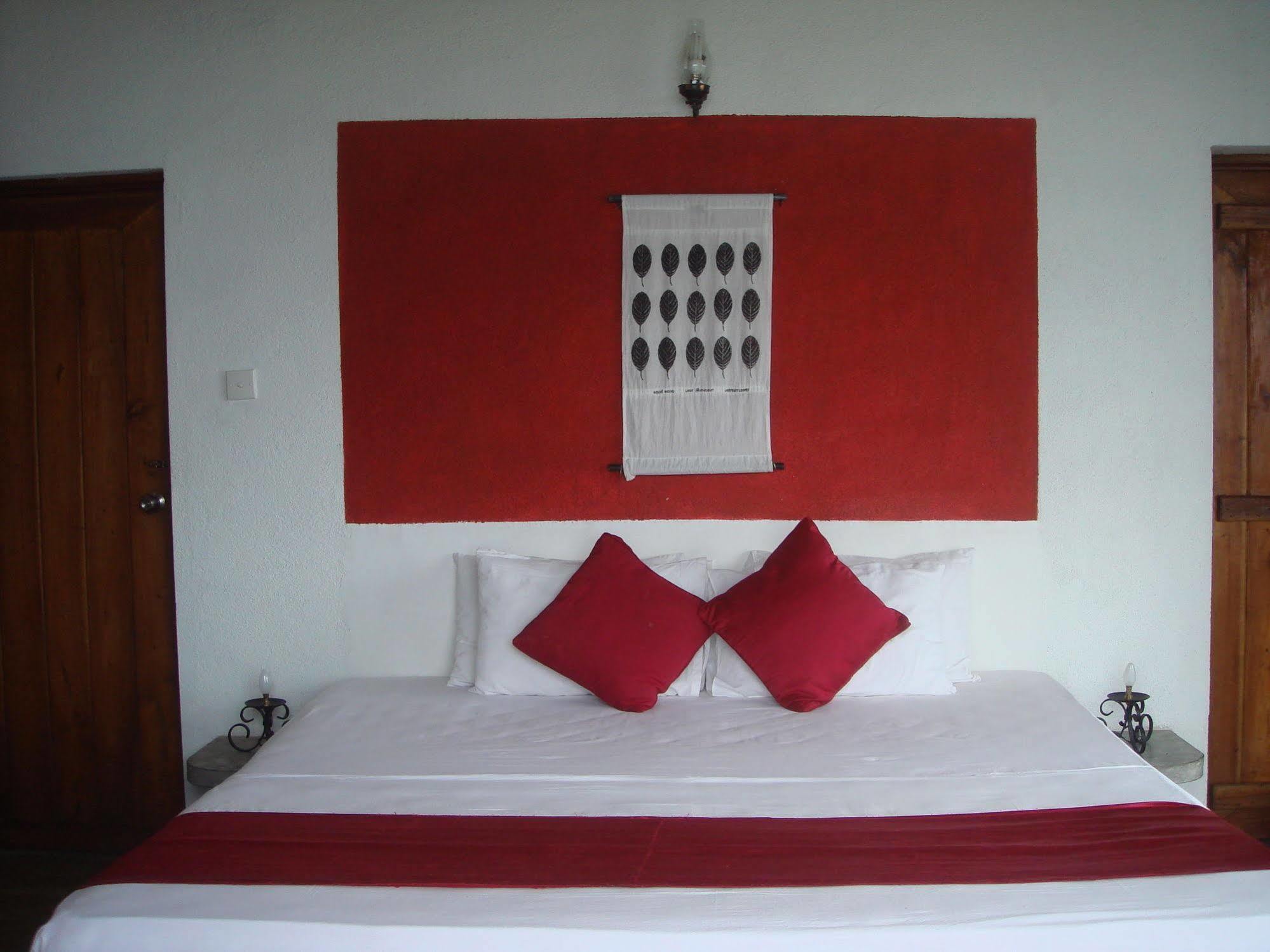 Club Lespri Hotel Palle Deltota Ngoại thất bức ảnh