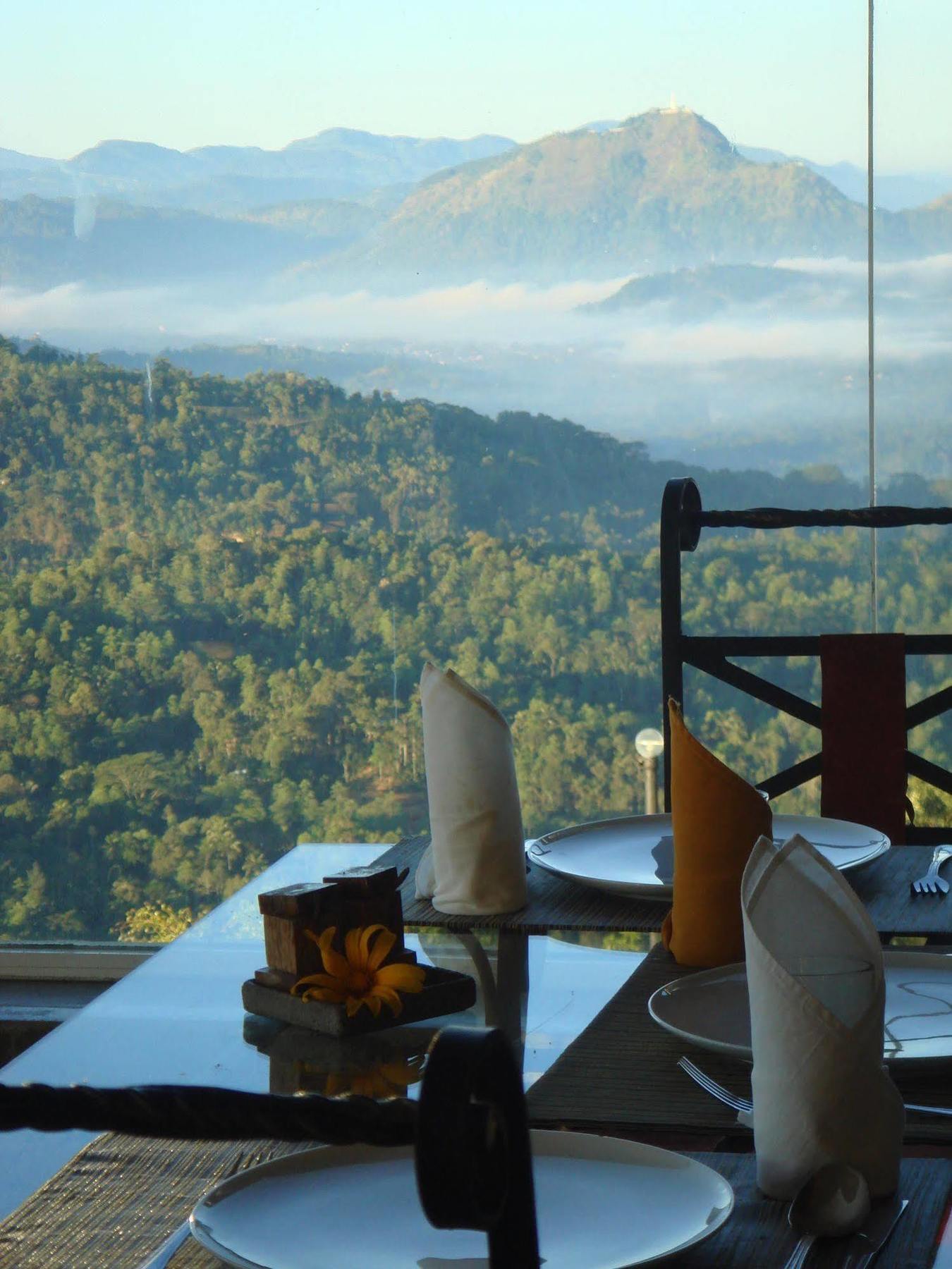 Club Lespri Hotel Palle Deltota Ngoại thất bức ảnh